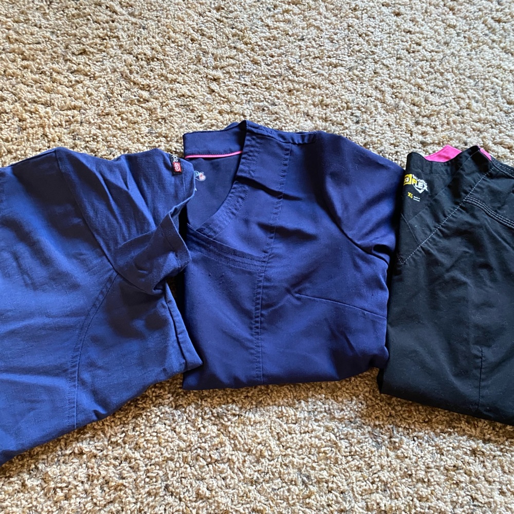 XSmall scrub tops
